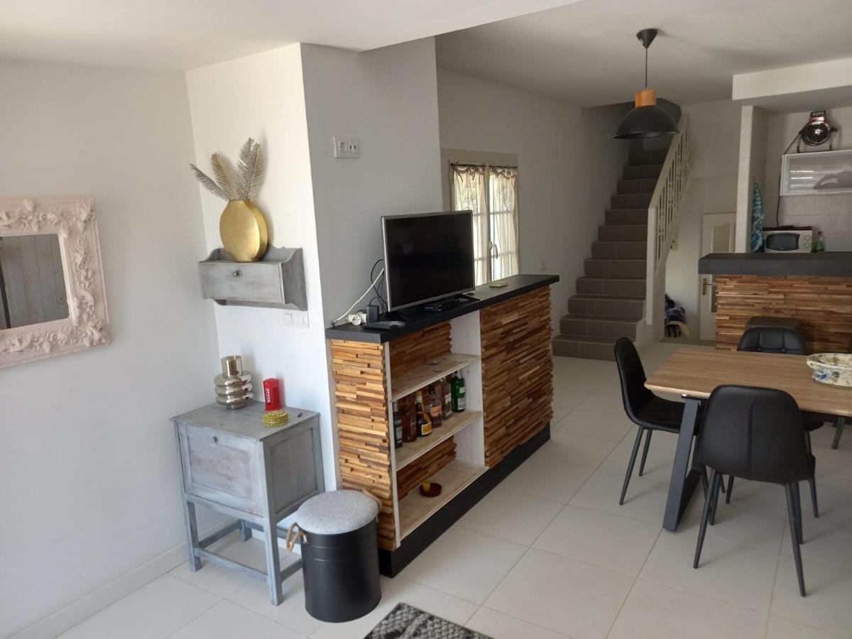 Monleon Villa A 10 Minutos De La Playa 2 Parking Gratuito 로지즈 외부 사진